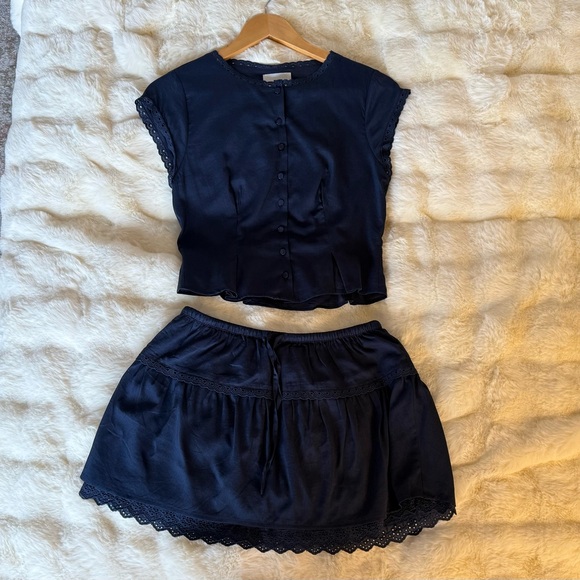 Reformation Valetta Two Piece In Navy, brand new, never worn, no flaws. - Picture 15 of 16
